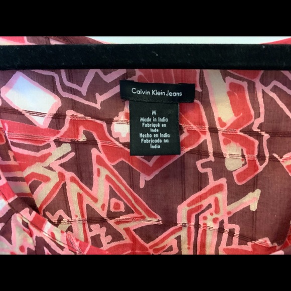 🔥5/$20🔥 Calvin Klein Cotton Berry Wine Ethnic Print Top - Picture 4 of 7